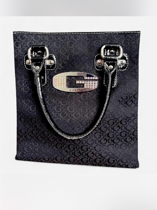 Guess Handbags - Y2K chunky guess tote